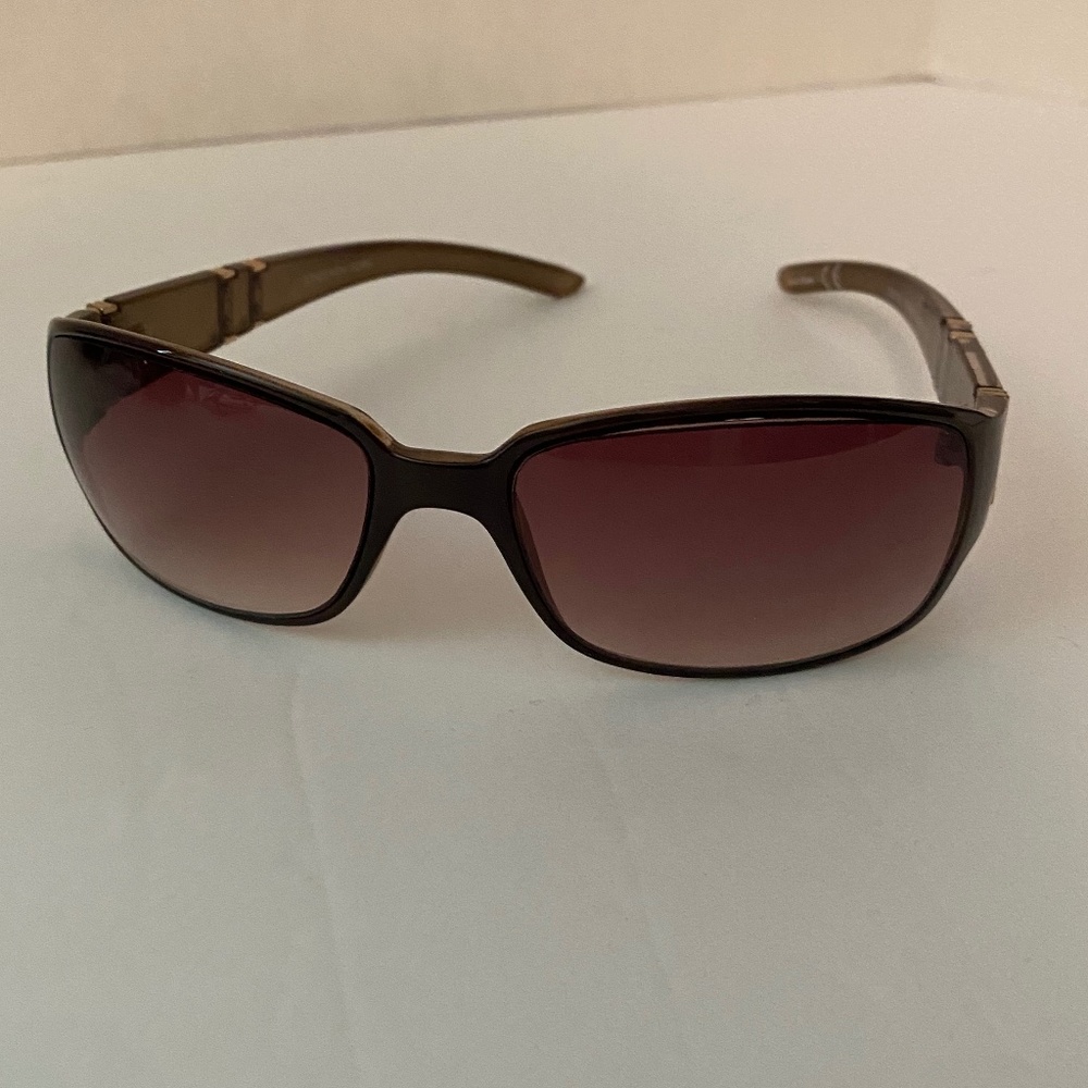 BROWN JONES NEW YORK SUNGLASSES - Picture 2 of 5